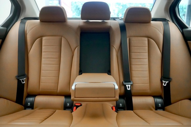 Second-hand 2023 BMW 3 Series Long Wheelbase 320Ld M Sport GL for sale in New Delhi-21