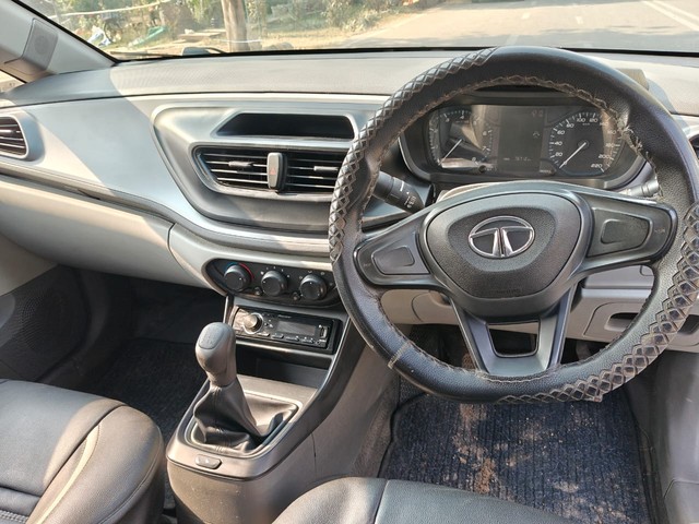Tata Altroz XE BSVI Second-hand 2020 Tata Altroz XE BSVI for sale in Noida-9