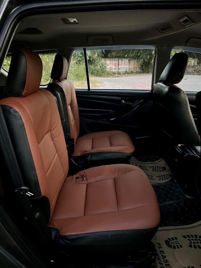 Second-hand 2020 Toyota Innova Crysta 2.4 G MT for sale in New Delhi-16