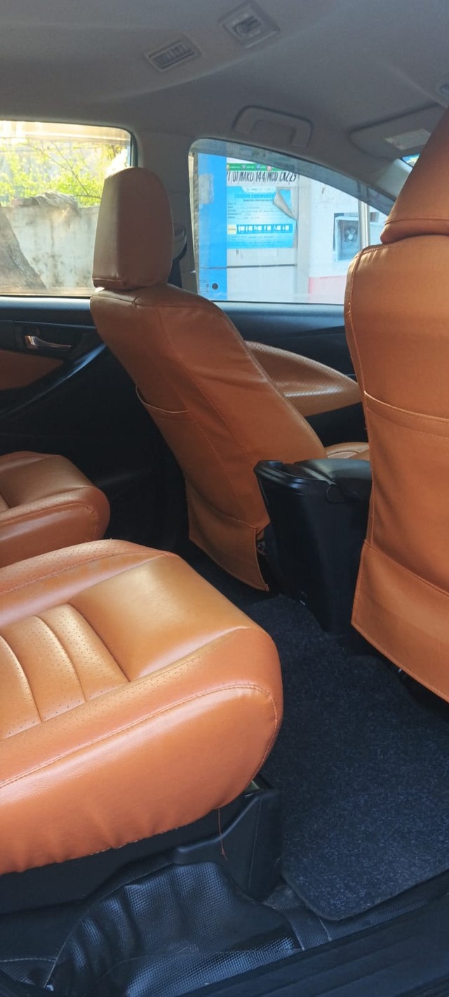 Second-hand 2016 Toyota Innova 2.5 GX (Diesel) 7 Seater BS IV for sale in New Delhi-16