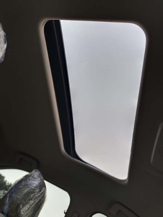 Second-hand 2023 Tata Nexon EV XZ Plus LUX for sale in New Delhi-5