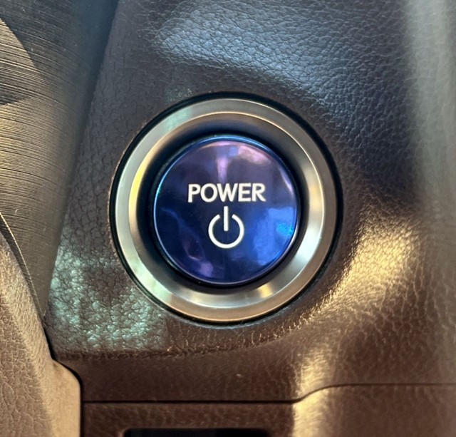 Second-hand 2019 Lexus ES 300h for sale in New Delhi-5