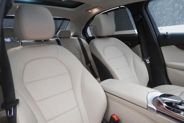 Second-hand 2019 Mercedes-Benz C-Class Progressive C 220d for sale in New Delhi-17