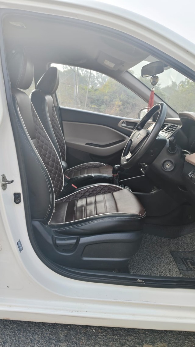 Second-hand 2019 Hyundai i20 Petrol Magna for sale in Faridabad-12