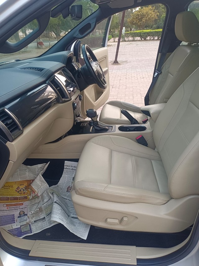 Second-hand 2019 Ford Endeavour 3.2 Titanium AT 4X4 for sale in New Delhi-7