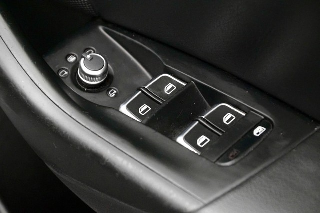 Second-hand 2017 Audi Q3 35 TDI Quattro Premium for sale in New Delhi-5