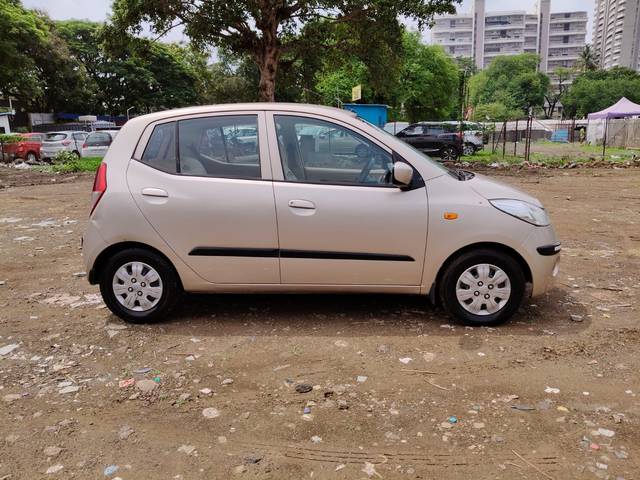 https://images10.gaadi.com/usedcar_image/UP1A.231005.007/original/f2f0b08c-456d-4431-beac-bc89073a2daf.jpg?imwidth=6401