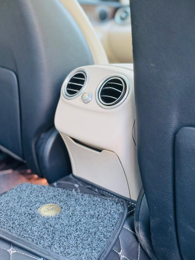 Second-hand 2020 Mercedes-Benz C-Class Progressive C 200 for sale in Gurgaon-4