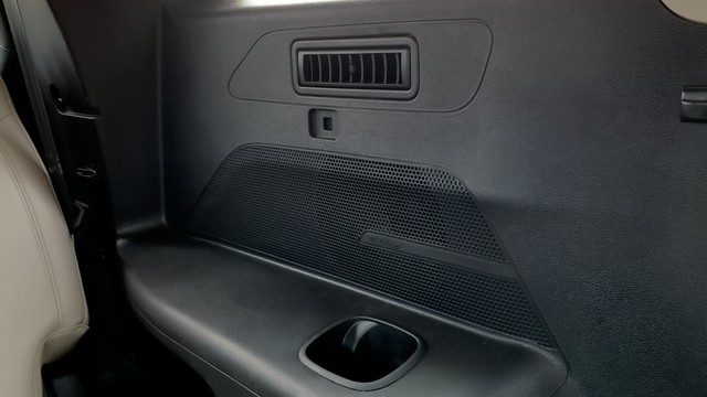 Second-hand 2023 Mahindra XUV700 AX7 7Str AT for sale in New Delhi-21