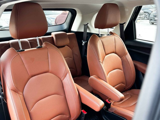 Second-hand 2021 MG Hector Plus Sharp CVT for sale in New Delhi-18