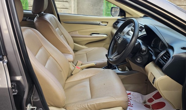 Honda City V MT Exclusive Second-hand 2013 Honda City V MT Exclusive for sale in Nagpur-7