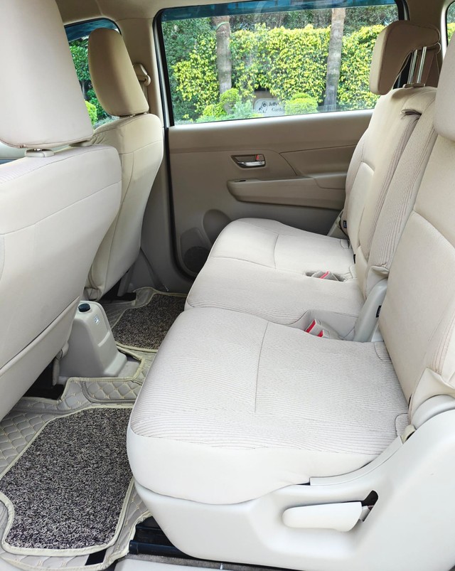 Second-hand 2020 Maruti Suzuki Ertiga CNG VXI for sale in New Delhi-8