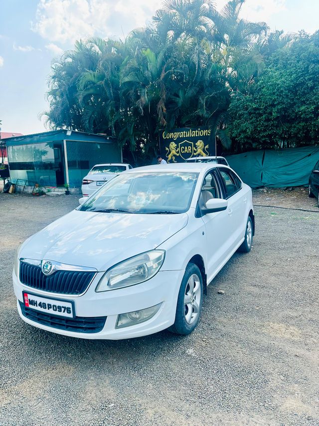 Skoda Rapid 1.6 TDI Elegance Second-hand 2012 Skoda Rapid 1.6 TDI Elegance for sale in Nashik