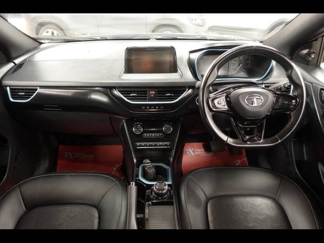 Tata Nexon EV XZ Plus Dark Edition - Photo 9