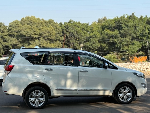 Second-hand 2016 Toyota Innova 2.5 G (Diesel) 7 Seater BS IV for sale in Zirakpur-1