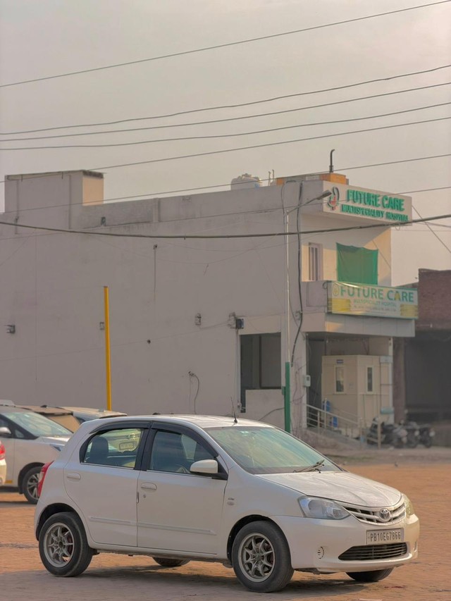 Second-hand 2013 Maruti Suzuki Ertiga VDI for sale in Zirakpur-3