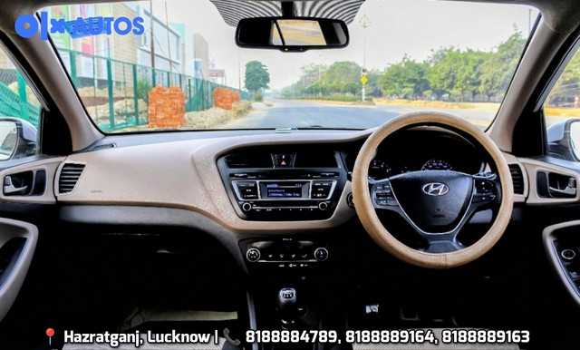 Second-hand 2015 Hyundai i20 Asta Option 1.2 for sale in Lucknow-7