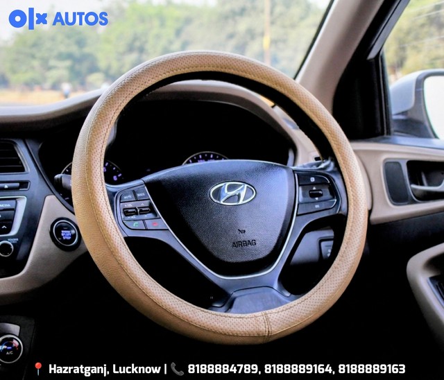 Second-hand 2015 Hyundai i20 Asta Option 1.2 for sale in Lucknow-11