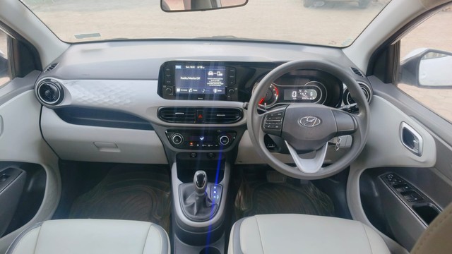 Second-hand 2019 Hyundai Grand i10 Nios AMT Sportz for sale in Mumbai-14