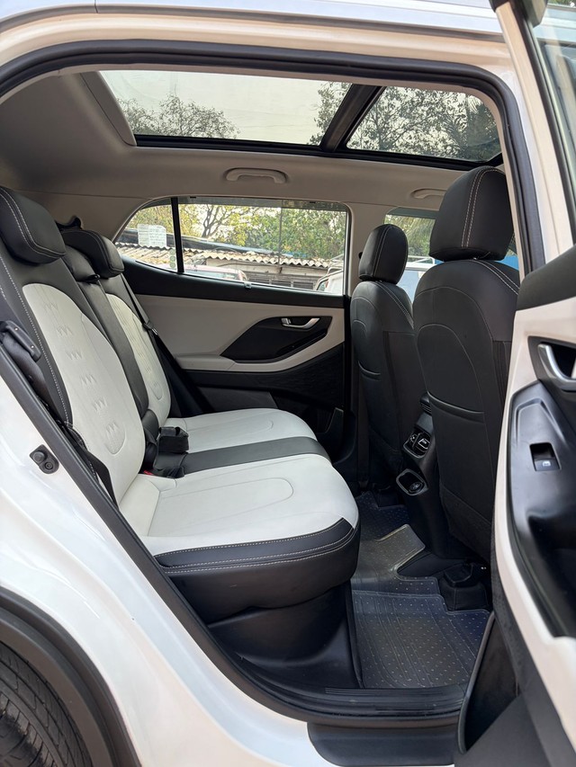 Second-hand 2022 Hyundai Creta SX IVT BSVI for sale in Mumbai-16