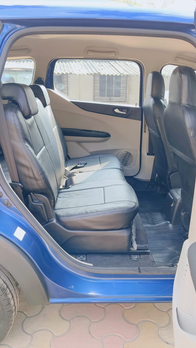 Second-hand 2019 Renault Triber RXZ BSIV for sale in Mumbai-9