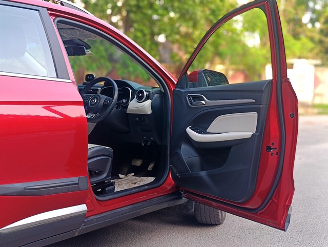 Second-hand 2022 MG Astor Sharp CVT BSVI for sale in New Delhi-15