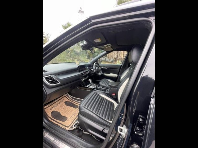 Second-hand 2023 Kia Seltos GTX Plus S Turbo DCT for sale in New Delhi-4