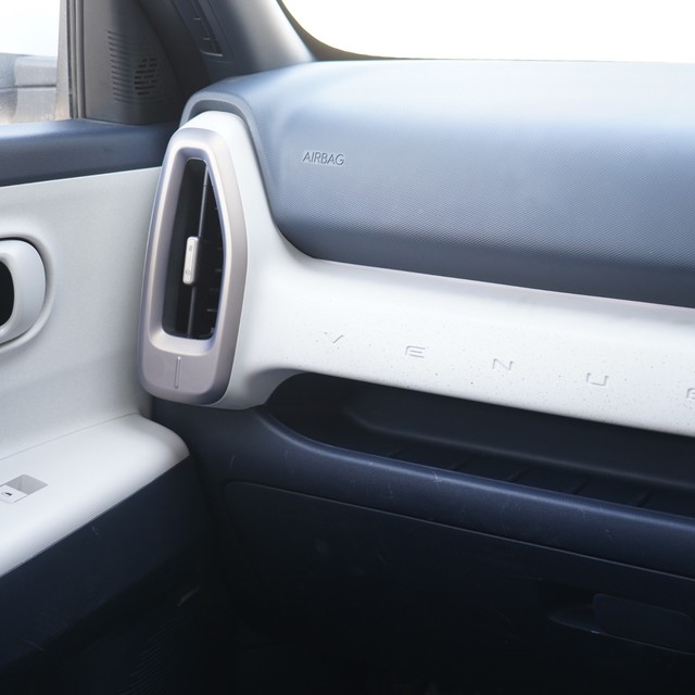 Second-hand 2025 Hyundai Venue HX 10 Diesel AT for sale in Karnal-13