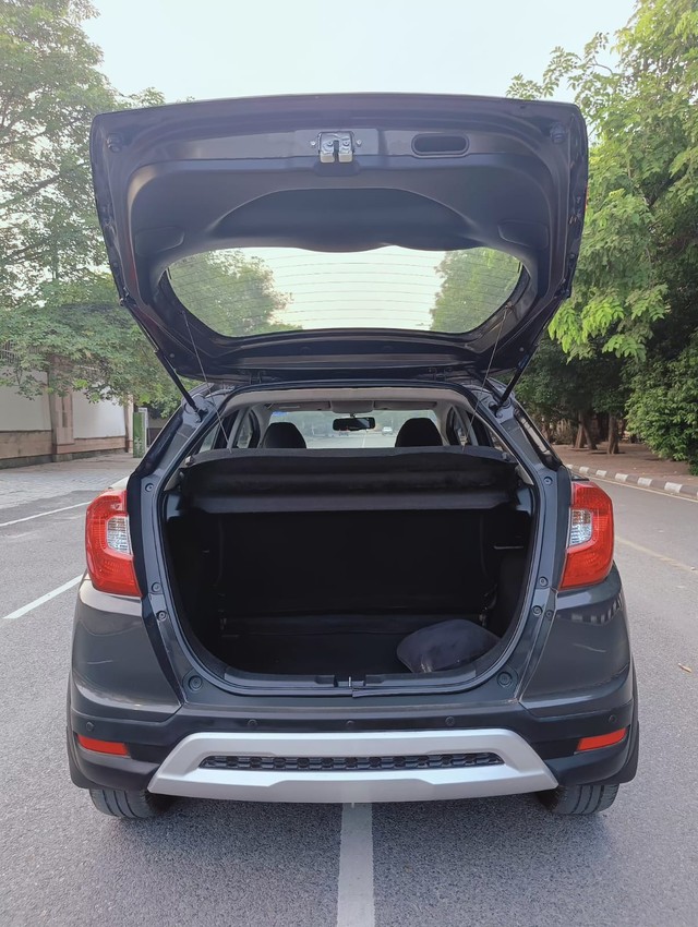 Second-hand 2018 Honda WR-V i-VTEC S for sale in New Delhi-18