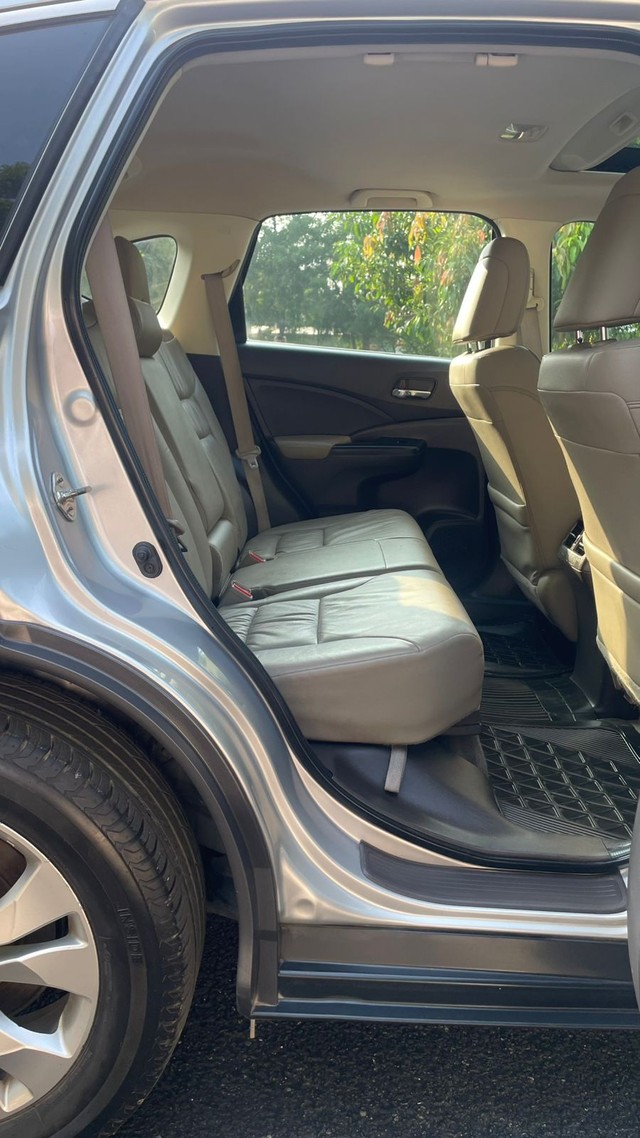 Second-hand 2018 Honda CR-V 2.0L 2WD AT for sale in New Delhi-11