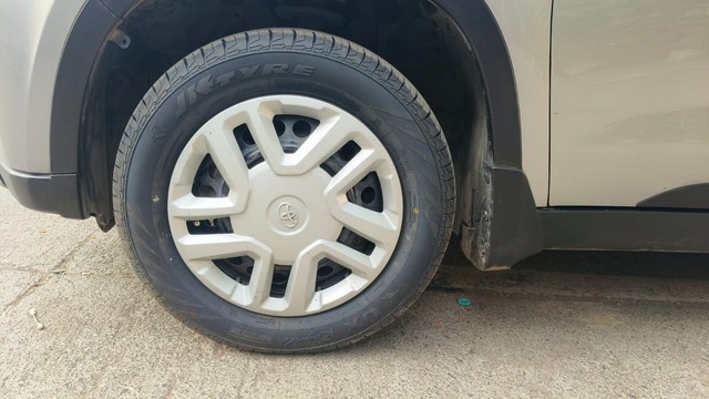 Second-hand 2022 Toyota Urban Cruiser EBELLA Mid AT for sale in Mumbai-6