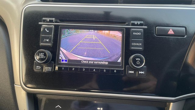 Second-hand 2016 Honda City i VTEC V for sale in New Delhi-15