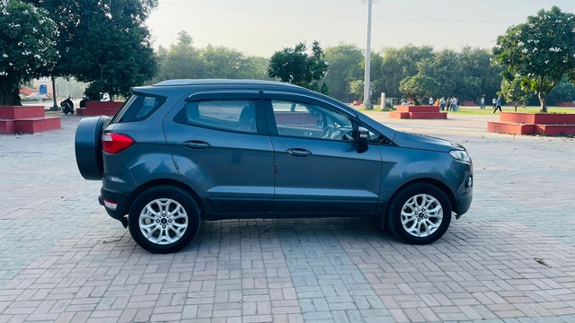Second-hand 2017 Ford Ecosport 1.5 Petrol Titanium Plus AT BSIV for sale in New Delhi-8