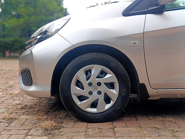 Second-hand 2017 Honda Amaze E i-VTEC for sale in New Delhi-8