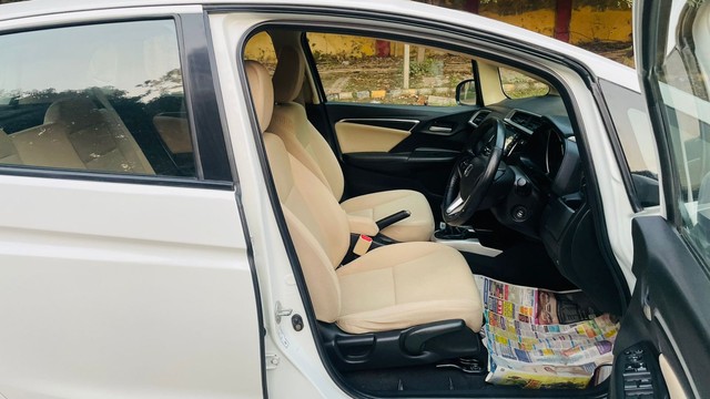 Second-hand 2019 Honda Jazz VX for sale in New Delhi-13