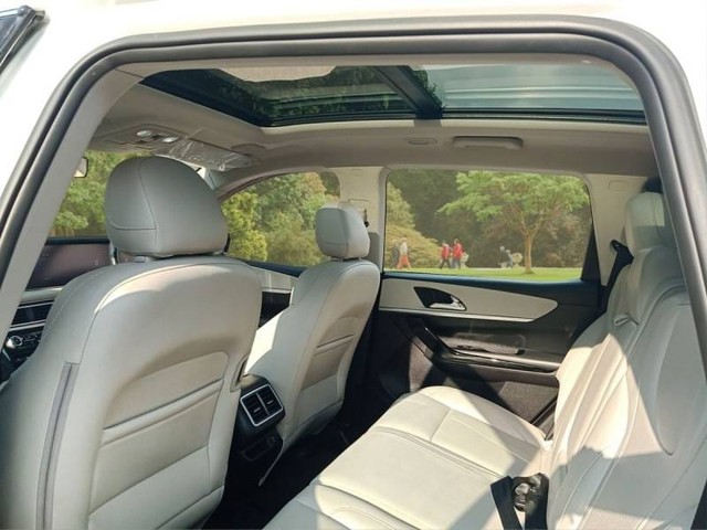 Second-hand 2017 Ford Ecosport 1.5 Petrol Titanium Plus AT BSIV for sale in New Delhi-14