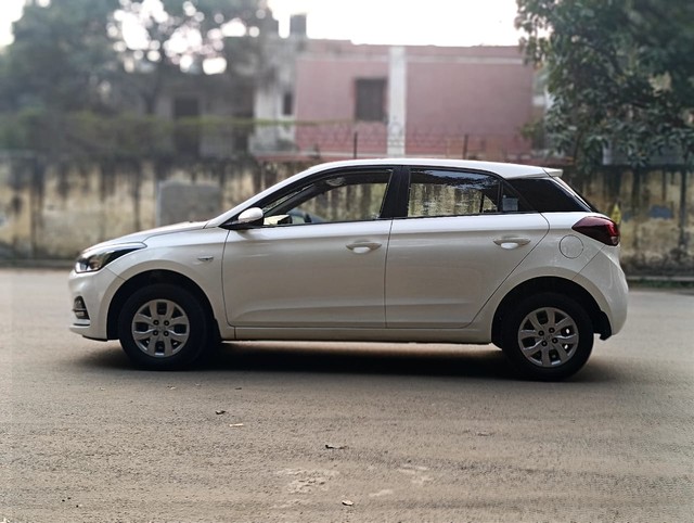 Second-hand 2019 Hyundai i20 Magna Plus BSIV for sale in New Delhi-4