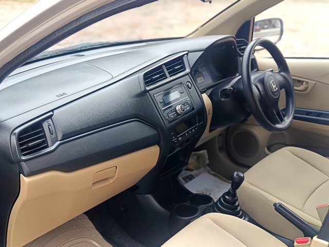 Second-hand 2017 Honda Amaze E i-VTEC for sale in New Delhi-14