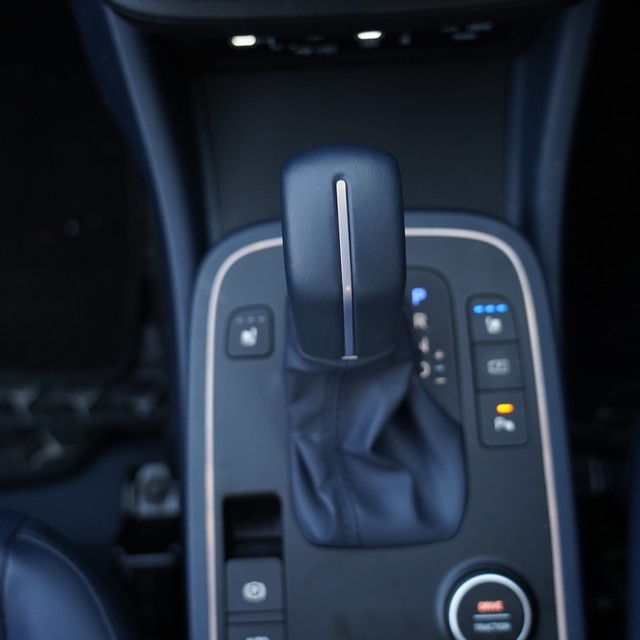 Second-hand 2025 Hyundai Venue HX 10 Diesel AT for sale in Karnal-11