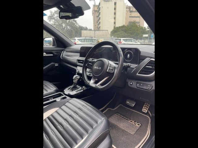 Second-hand 2023 Kia Seltos GTX Plus S Turbo DCT for sale in New Delhi-8