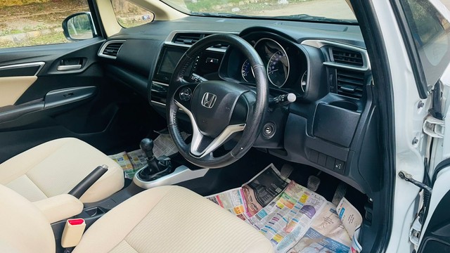 Second-hand 2019 Honda Jazz VX for sale in New Delhi-14