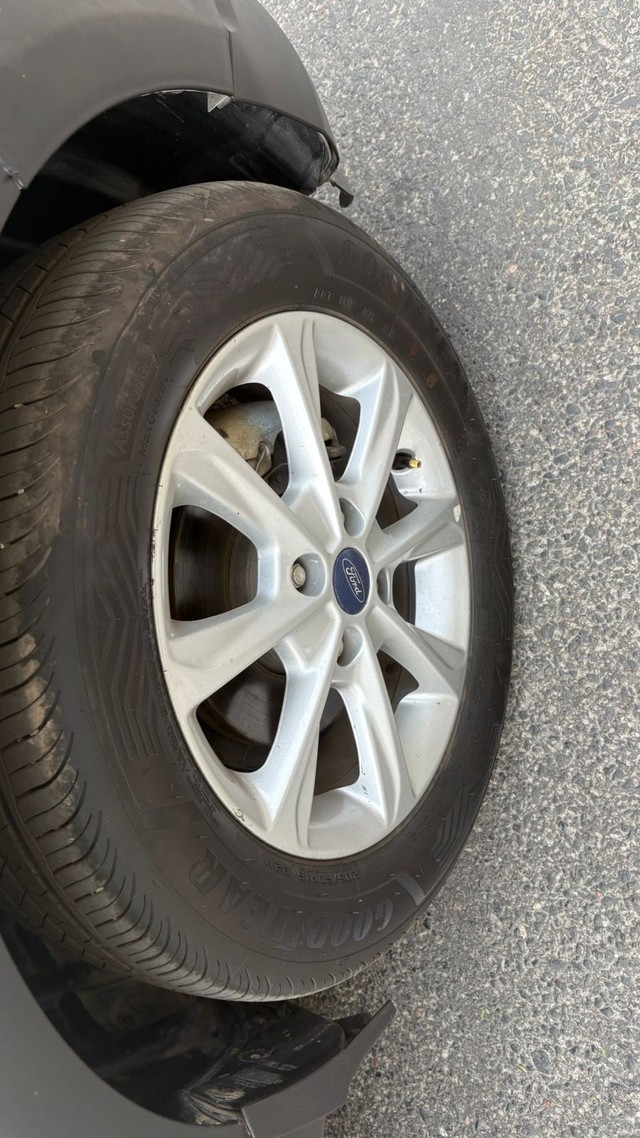 Second-hand 2020 Ford Ecosport 1.5 Petrol Titanium for sale in New Delhi-8