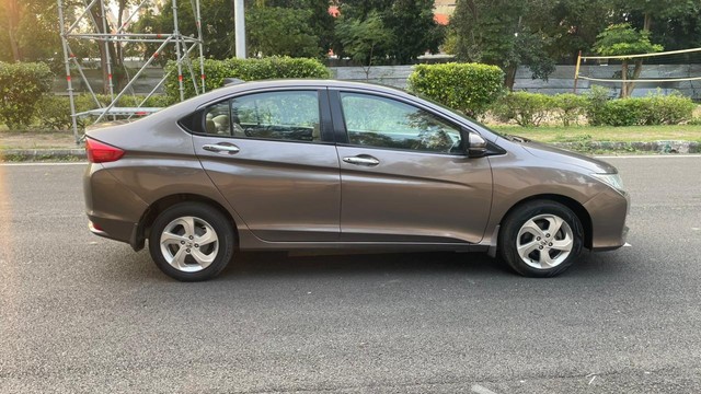 Second-hand 2016 Honda City i VTEC V for sale in New Delhi-1