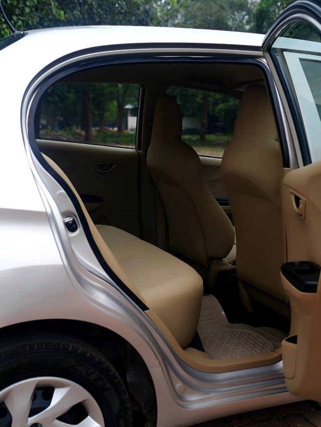 Second-hand 2017 Honda Amaze E i-VTEC for sale in New Delhi-13