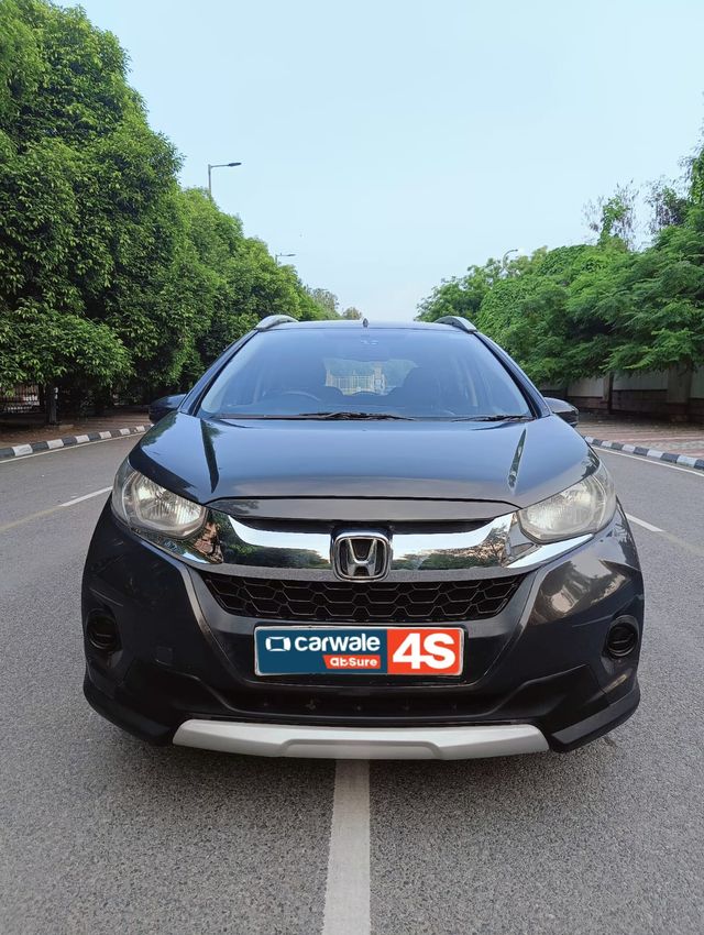 Second-hand 2018 Honda WR-V Edge Edition i-VTEC S for sale in New Delhi