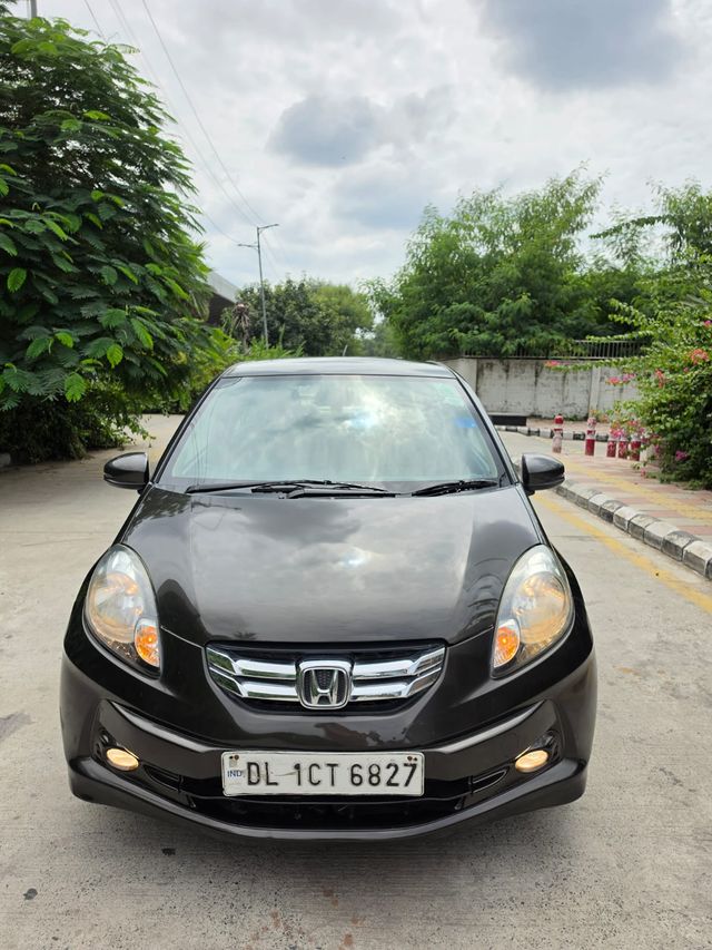 Honda Amaze VX i-Vtech Second-hand 2015 Honda Amaze VX i-Vtech for sale in New Delhi