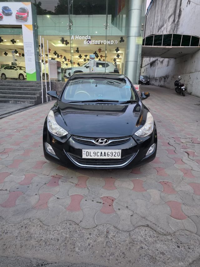 Hyundai Elantra SX AT Second-hand 2014 Hyundai Elantra SX AT for sale in New Delhi