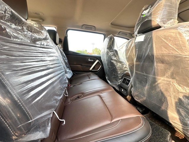 Second-hand 2024 Mahindra Scorpio N Z8L 6 Str AT 2023-2025 for sale in New Delhi-7