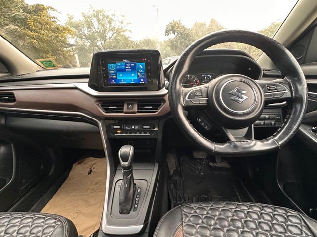 Second-hand 2024 Maruti Brezza Zxi AT for sale in New Delhi-6