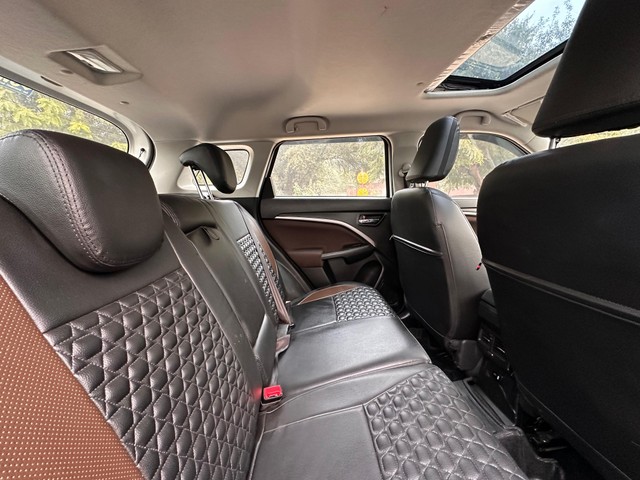 Second-hand 2024 Maruti Brezza Zxi AT for sale in New Delhi-7